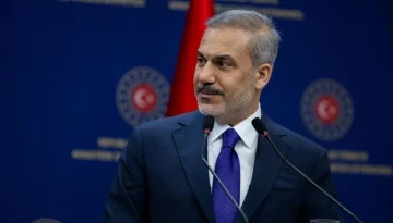 Φιντάν: Δεν θεωρεί πιθανή επίθεση του Ιράν στην Κύπρο – Προφανώς η Τουρκία ενοχλείται από την ελληνική στρατιωτική παρουσ