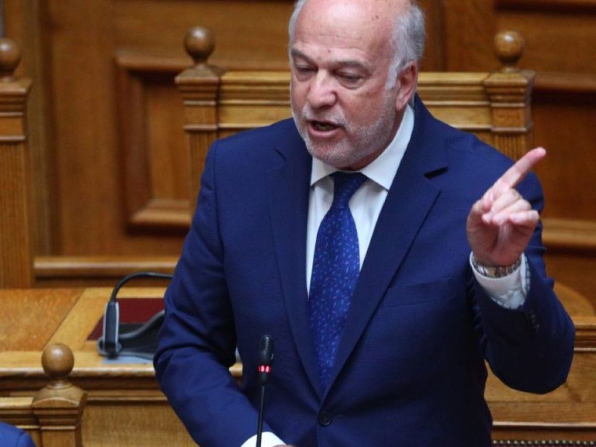 Φλωρίδης σε Καρυστιανού: «Στις δίκες δεν προβλέπονται ειδικές θέσεις για υποψήφιους αρχηγούς κομμάτων»