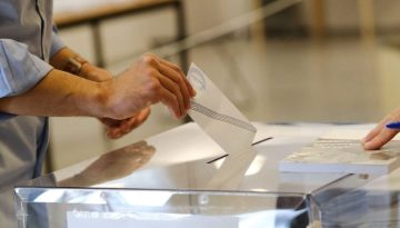 &Phi;&omicron;&upsilon;&nu;&tau;ώ&nu;&omicron;&upsilon;&nu; &tau;&alpha; &sigma;&epsilon;&nu;ά&rho;&iota;&alpha; &gamma;&iota;&alpha; &epsilon;&kappa;&lambda;&omicron;&gamma;&iota;&kappa;ό &alpha;&iota;&phi;&nu;&iota;&delta;&iota;&alpha;&sigma;&mu;ό &mu;&epsilon;&tau;ά &tau;&omicron; &Pi;ά&sigma;&chi;&alpha;