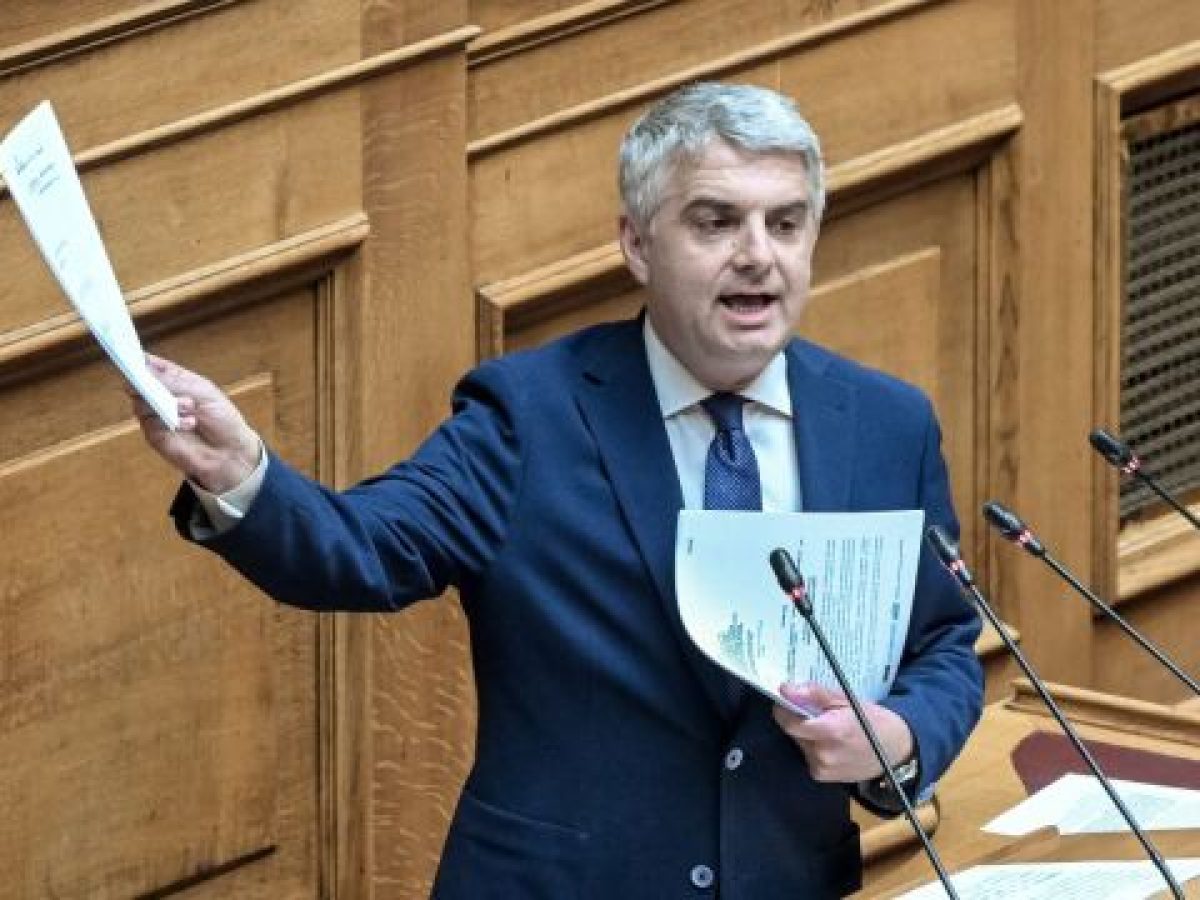 Φουρτούνες στο ΠΑΣΟΚ: Χωρισμένο στα δύο για τη διαγραφή Κωνσταντινόπουλου  – Οι πανηγυρισμοί, οι προβληματισμοί και οι δι