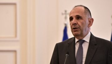 &Gamma;&epsilon;&rho;&alpha;&pi;&epsilon;&tau;&rho;ί&tau;&eta;&sigmaf;: &Delta;&epsilon;&nu; &epsilon;ί&nu;&alpha;&iota; &pi;&rho;ό&theta;&epsilon;&sigma;&eta; &tau;&eta;&sigmaf; &Epsilon;&lambda;&lambda;ά&delta;&alpha;&sigmaf; &nu;&alpha; &epsilon;&mu;&pi;&lambda;&alpha;&kappa;&epsilon;ί &sigma;&tau;&omicron;&nu; &pi;ό&lambda;&epsilon;&mu;&omicron; &ndash; &Nu;&alpha; &alpha;&nu;&alpha;&lambda;ά&beta;&epsilon;&iota; &eta; &Epsilon;&Epsilon; &tau;&omicron;&nu; &eta;&gamma;&epsilon;&tau;&iota;&kappa;ό &tau;&eta;&sigmaf; &rho;ό&lambda;&omicron;