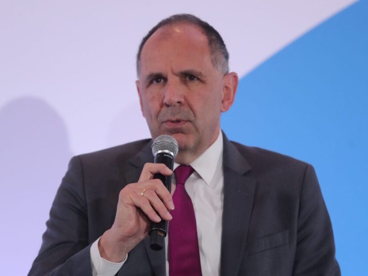 Γεραπετρίτης: «Δεν είναι στην πρόθεση της Ελλάδας να εμπλακεί στον πόλεμο στη Μέση Ανατολή»