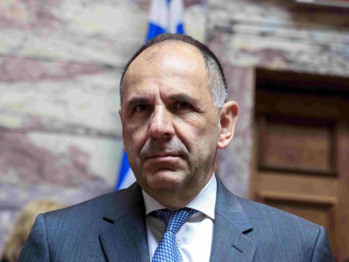 Γεραπετρίτης για Μ. Ανατολή: Αν κριθεί σκόπιμο θα τεθεί σε εφαρμογή σχέδιο για εκκένωση των Ελλήνων