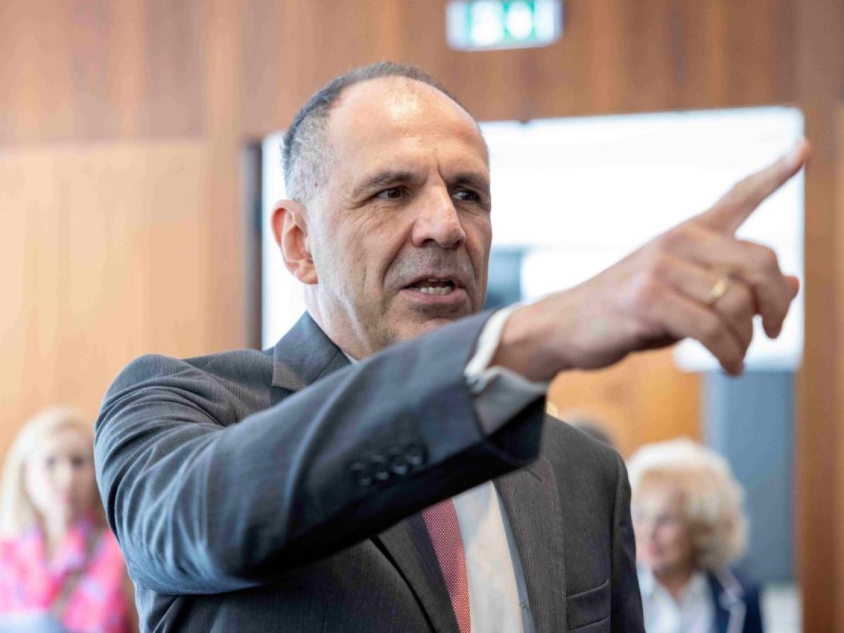 Γεραπετρίτης: Η Ελλάδα δεν προτίθεται να εμπλακεί στον πόλεμο
