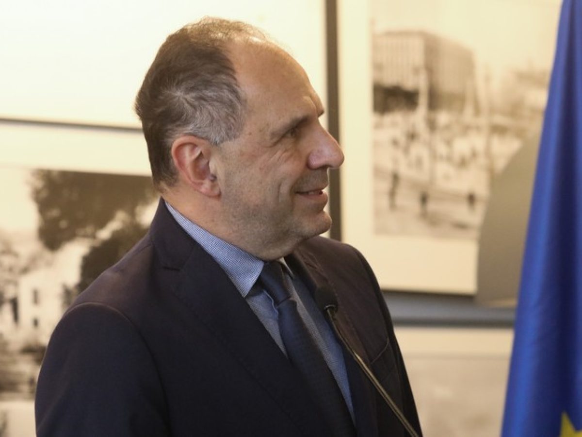 Γεραπετρίτης: Να μην παραμελήσουμε την Ουκρανία