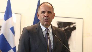 &Gamma;&epsilon;&rho;&alpha;&pi;&epsilon;&tau;&rho;ί&tau;&eta;&sigmaf;: &Omicron;&delta;&eta;&gamma;ί&epsilon;&sigmaf; &gamma;&iota;&alpha; &tau;&eta;&nu; &alpha;&sigma;&phi;&alpha;&lambda;ή &epsilon;&pi;&iota;&sigma;&tau;&rho;&omicron;&phi;ή &Epsilon;&lambda;&lambda;ή&nu;&omega;&nu; &pi;&omicron;&lambda;&iota;&tau;ώ&nu; &alpha;&pi;ό &tau;&eta; &Mu;έ&sigma;&eta; &Alpha;&nu;&alpha;&tau;&omicron;&lambda;ή