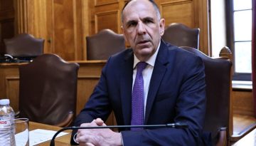 Γεραπετρίτης: Ασύμμετρα τα χτυπήματα του Ιράν λόγω έλλειψης ηγεσίας