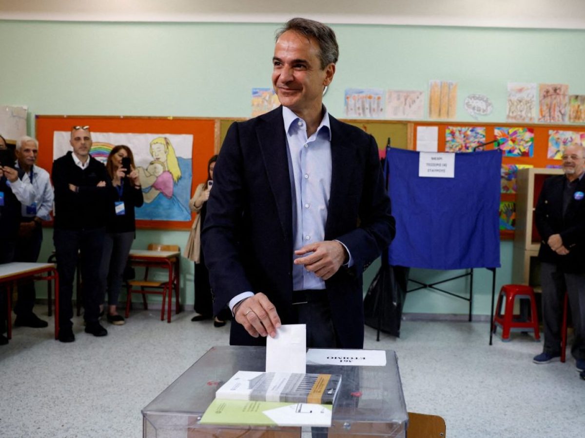 Γιατί δεν θα κάνει εκλογές ο Κ.Μητσοτάκης τον Ιούνιο:  «Εικονικά» τα αποτελέσματα των δημοσκοπήσεων που τον φέρνουν στο 3