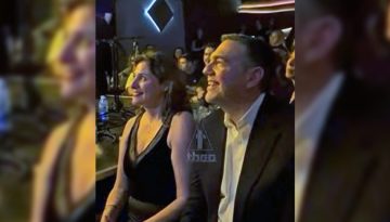 &Eta; &alpha;&phi;&iota;έ&rho;&omega;&sigma;&eta; &tau;&omicron;&upsilon; &Mu;ί&lambda;&tau;&omicron;&upsilon; &Pi;&alpha;&sigma;&chi;&alpha;&lambda;ί&delta;&eta; &sigma;&tau;&omicron;&nu; &Alpha;&lambda;έ&xi;&eta; &Tau;&sigma;ί&pi;&rho;&alpha;: &laquo;Ό,&tau;&iota; &nu;ό&tau;&epsilon;&sigmaf; &pi;&omega;, &epsilon;ί&nu;&alpha;&iota; &gamma;&iota;&alpha; &sigma;έ&nu;&alpha;&raquo; (&beta;ί&nu;&tau;&epsilon;&omicron;)