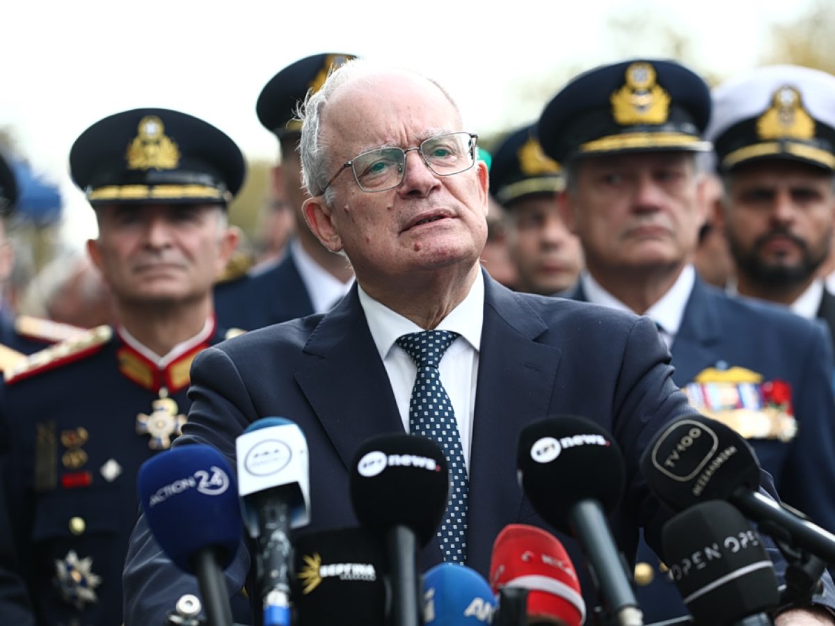 Οι επικές γκάφες του Κώστα Τασούλα σε δημόσια μετάδοση – «Να το πω από την αρχή;» και οι πρόγονοί μας το… 1981