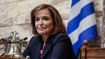 «Η Ντόρα και το Ντοράκι σας ευχαριστούμε»: Η ανάρτηση Μπακογιάννη στο Instagram