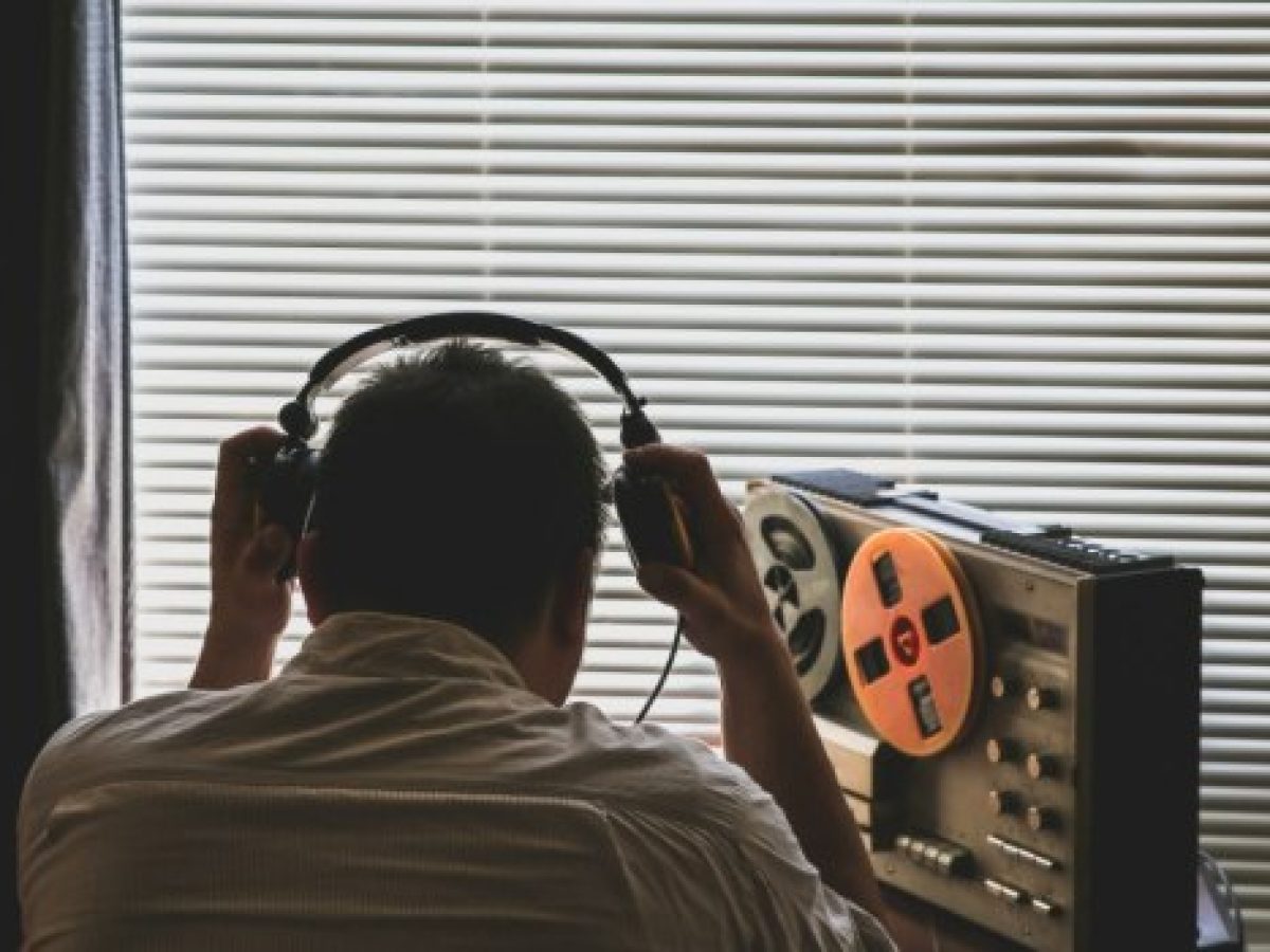 Οι «βόμβες» Ντίλιαν για το σκάνδαλο των υποκλοπών και η προσπάθεια απαξίωσης των λεγομένων του