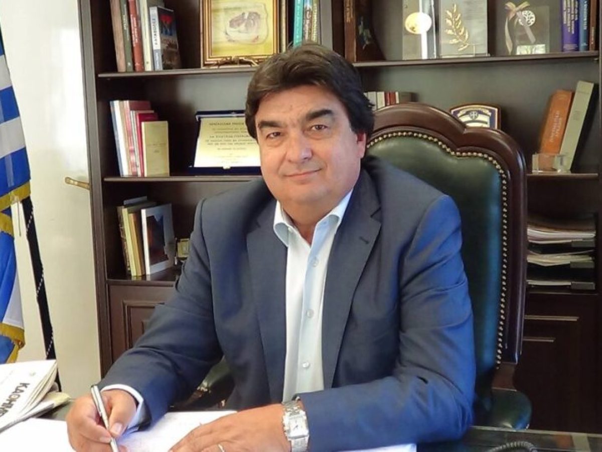 Είχε διαγραφεί από το ΠΑΣΟΚ ο Β. Γιαννακούρας που παίρνει την έδρα του Κωνσταντινόπουλου στην Αρκαδία