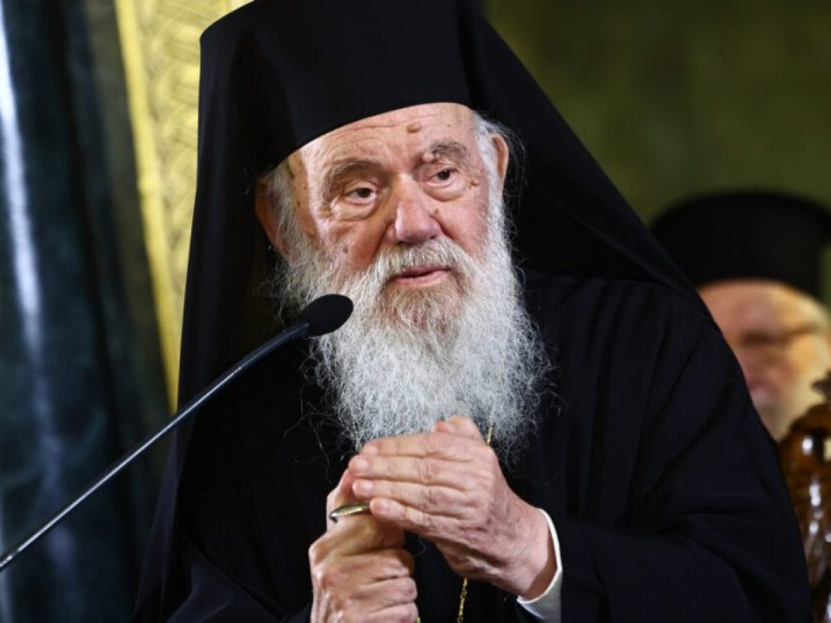 «Ιερά πυρά» κατά του υπουργείου Παιδείας για την αντικατάσταση των Θρησκευτικών