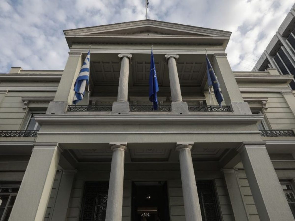 ΥΠΕΞ: Ενεργοποιεί τηλέφωνα έκτακτης ανάγκης πρεσβειών και προξενικών αρχών σε Ιράν και Μέση Ανατολή