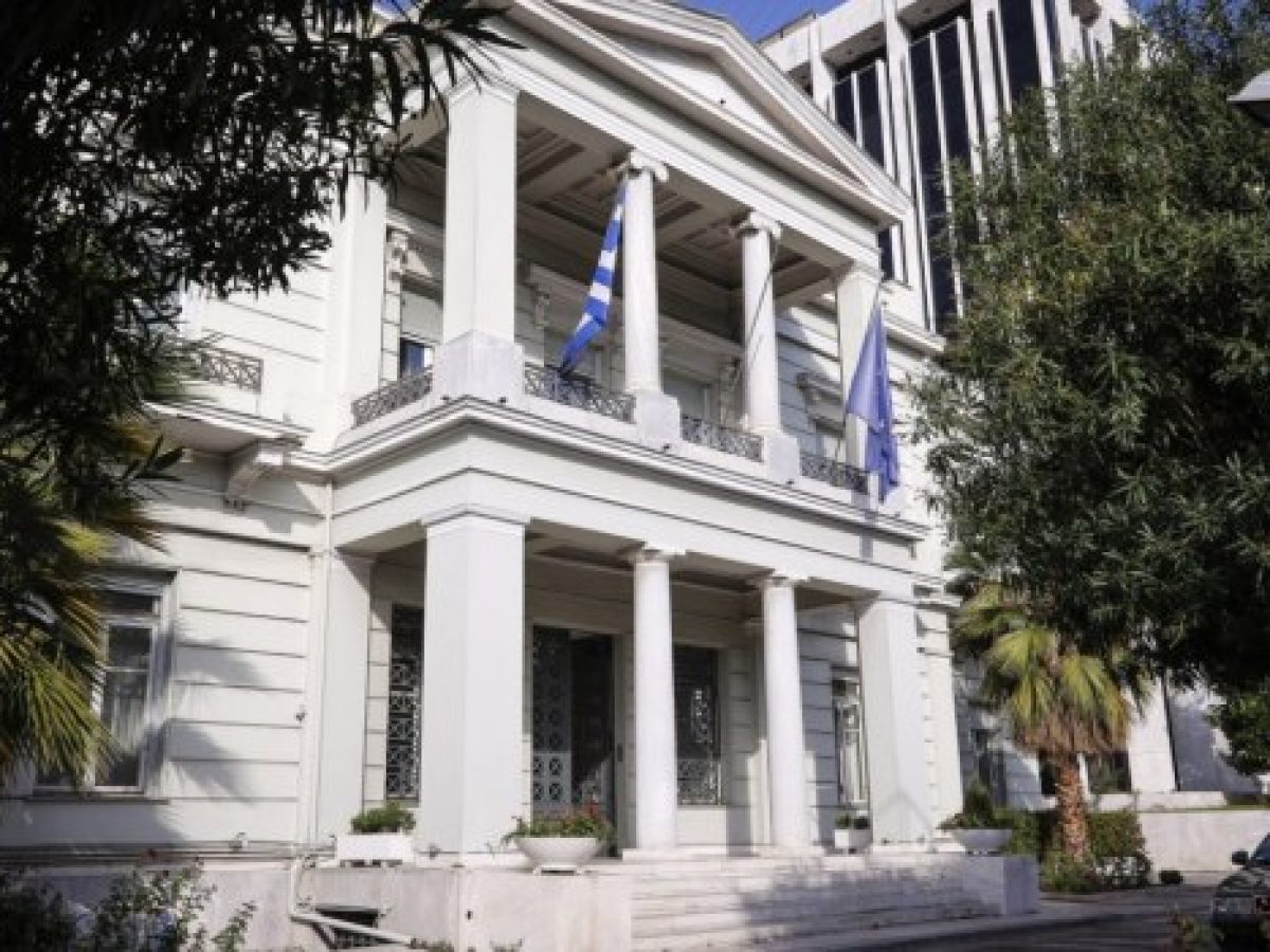 ΥΠΕΞ: Επικαιροποίηση τηλεφωνικών γραμμών εκτάκτου ανάγκης για Έλληνες πολίτες σχετικά με την κατάσταση στη Μέση Ανατολή