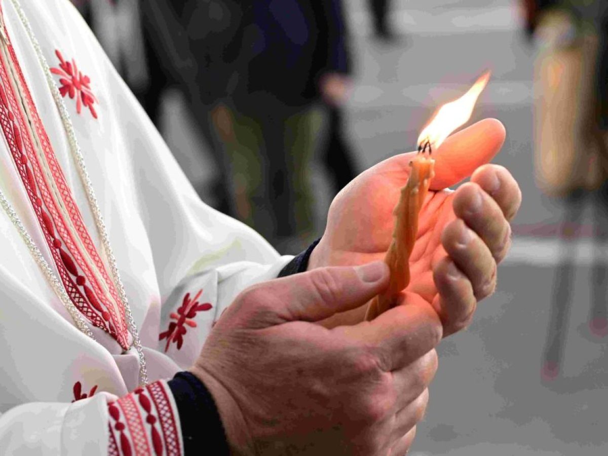 ΥΠΕΞ: Η Ελλάδα θα εξαντλήσει κάθε δυνατότητα μεταφοράς του Αγίου Φωτός