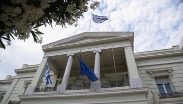 ΥΠΕΞ: Συνεχίζονται οι επαναπατρισμοί Ελλήνων – Καμία εκούσια διαρροή προσωπικών στοιχείων
