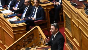&Upsilon;&pi;&omicron;&kappa;&lambda;&omicron;&pi;έ&sigmaf;: Έ&rho;&chi;&epsilon;&tau;&alpha;&iota; &mu;ά&chi;&eta; &kappa;&omicron;&rho;&upsilon;&phi;ή&sigmaf; &sigma;&tau;&eta; &Beta;&omicron;&upsilon;&lambda;ή &ndash; &Tau;&iota; &epsilon;&tau;&omicron;&iota;&mu;ά&zeta;&epsilon;&iota; &tau;&omicron; &Pi;&alpha;&Sigma;&omicron;&Kappa;
