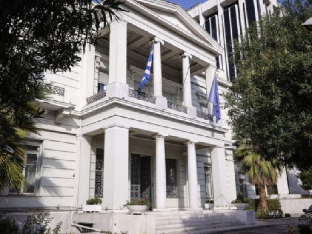 Ιράν: Μετεγκαταστάθηκε στο Μπακού η ελληνική πρεσβεία στην Τεχεράνη