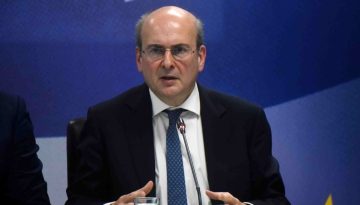 Κ. Χατζηδάκης: 5,3 δισ. για περιβάλλον, στέγαση, μεταφορές – Ποιοι θα ωφεληθούν