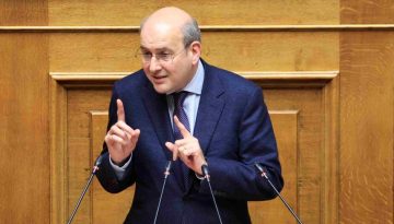 Κ. Χατζηδάκης: Πολιτική και οικονομική σταθερότητα, η άμυνα μας στην κρίση