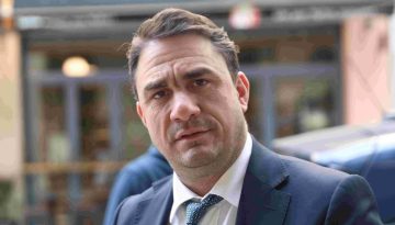 Κ. Τσουκαλάς: Η κυβέρνηση επιλέγει την απραξία για να μην ενοχλήσει ισχυρά συμφέροντα – Καμία λύση χωρίς παρέμβαση σε ΕΦΚ
