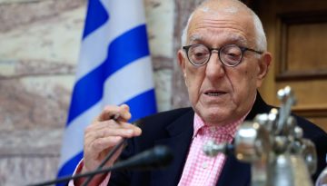 &Kappa;&alpha;&kappa;&lambda;&alpha;&mu;ά&nu;&eta;&sigmaf;: &laquo;&Eta; &Kappa;ύ&pi;&rho;&omicron;&sigmaf; &delta;&epsilon;&nu; &epsilon;ί&nu;&alpha;&iota; &kappa;&alpha;&iota; &delta;&epsilon;&nu; &theta;&alpha; &mu;&epsilon;ί&nu;&epsilon;&iota; &pi;&omicron;&tau;έ &mu;ό&nu;&eta; &tau;&eta;&sigmaf;&raquo;