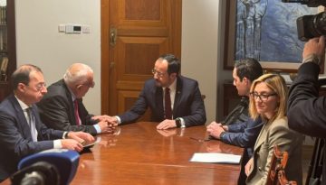 Κακλαμάνης σε Χριστοδουλίδη: Η ευρωπαϊκή ρήτρα αμοιβαίας συνδρομής για την Κύπρο να μην είναι συγκυριακή