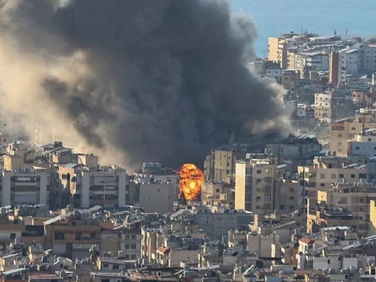 Κάτω οι εμπρηστές του πολέμου – Αλληλεγγύη στο λαό του Ιράν