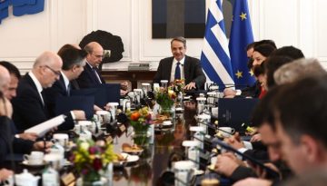 Κατώτατος μισθός: «Κλειδώνει» την Πέμπτη στο Υπουργικό η αύξηση του 2026