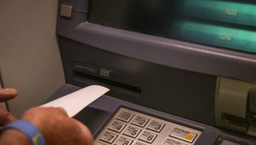 Κατώτατος μισθός: «Κλειδώνει» την Πέμπτη στο Υπουργικό Συμβούλιο η αύξηση για το 2026 – Θα εφαρμοστεί από 1η Απριλίου