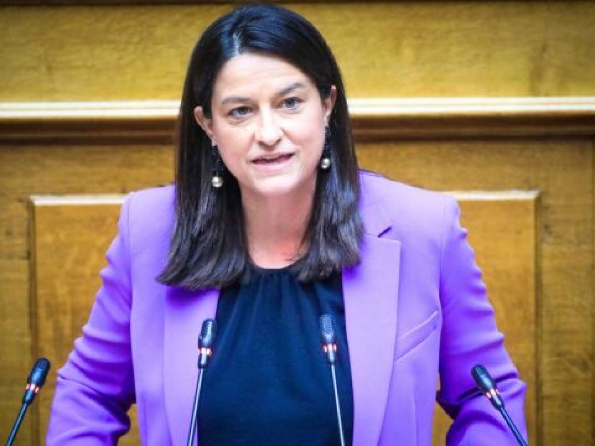 Κεραμέως για τη νέα Συλλογική Σύμβαση Εργασίας στον επισιτισμό: Αύξηση του κατώτατου μισθού έως και 25% – Τι προβλέπει (Β