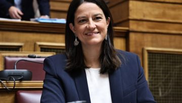 Κεραμέως: Νέα συλλογική σύμβαση σε επισιτισμό – Ωφελημένοι 400.000 εργαζόμενοι