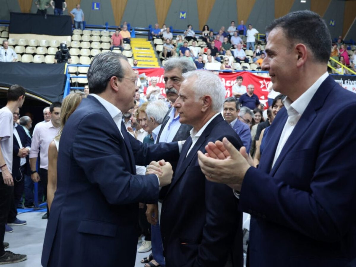 &Kappa;&iota; ά&lambda;&lambda;&omicron; &rho;ή&gamma;&mu;&alpha; &sigma;&tau;&omicron;&nu; &Sigma;&Upsilon;&Rho;&Iota;&Zeta;&Alpha; &ndash; &upsilon;&pi;έ&rho; &tau;&eta;&sigmaf; &alpha;&mu;&upsilon;&nu;&tau;&iota;&kappa;ή&sigmaf; &sigma;&upsilon;&nu;&delta;&rho;&omicron;&mu;ή&sigmaf; &sigma;&tau;&eta;&nu; &Kappa;ύ&pi;&rho;&omicron; &Rho;&alpha;&gamma;&kappa;&omicron;ύ&sigma;&eta;&sigmaf;, &Mu;&alpha;&nu;&tau;&zeta;&omicron;&upsilon;&rho;ά&nu;&eta;&sigmaf;
