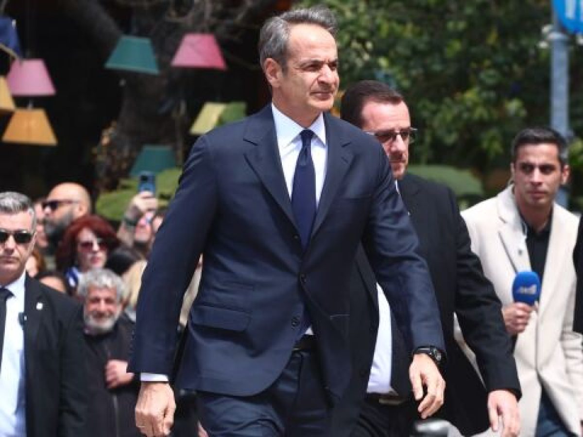 Κηδεία Μαρινέλλας: Έφτασε στη Μητρόπολη Αθηνών ο Κυριάκος Μητσοτάκης (Εικόνες  Βίντεο)