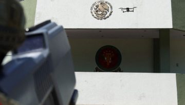 &Kappa;&upsilon;&pi;&rho;&iota;&alpha;&kappa;ή &alpha;&epsilon;&rho;ά&mu;&upsilon;&nu;&alpha; &mu;&epsilon; &epsilon;&lambda;&lambda;&eta;&nu;&iota;&kappa;ή &sigma;&phi;&rho;&alpha;&gamma;ί&delta;&alpha;