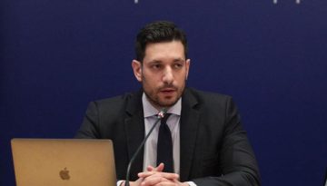 Κυρανάκης: 125 νέα ηλεκτρικά λεωφορεία έρχονται στον Πειραιά την Τετάρτη, νέος συρμός του Ηλεκτρικού μετά το Πάσχα