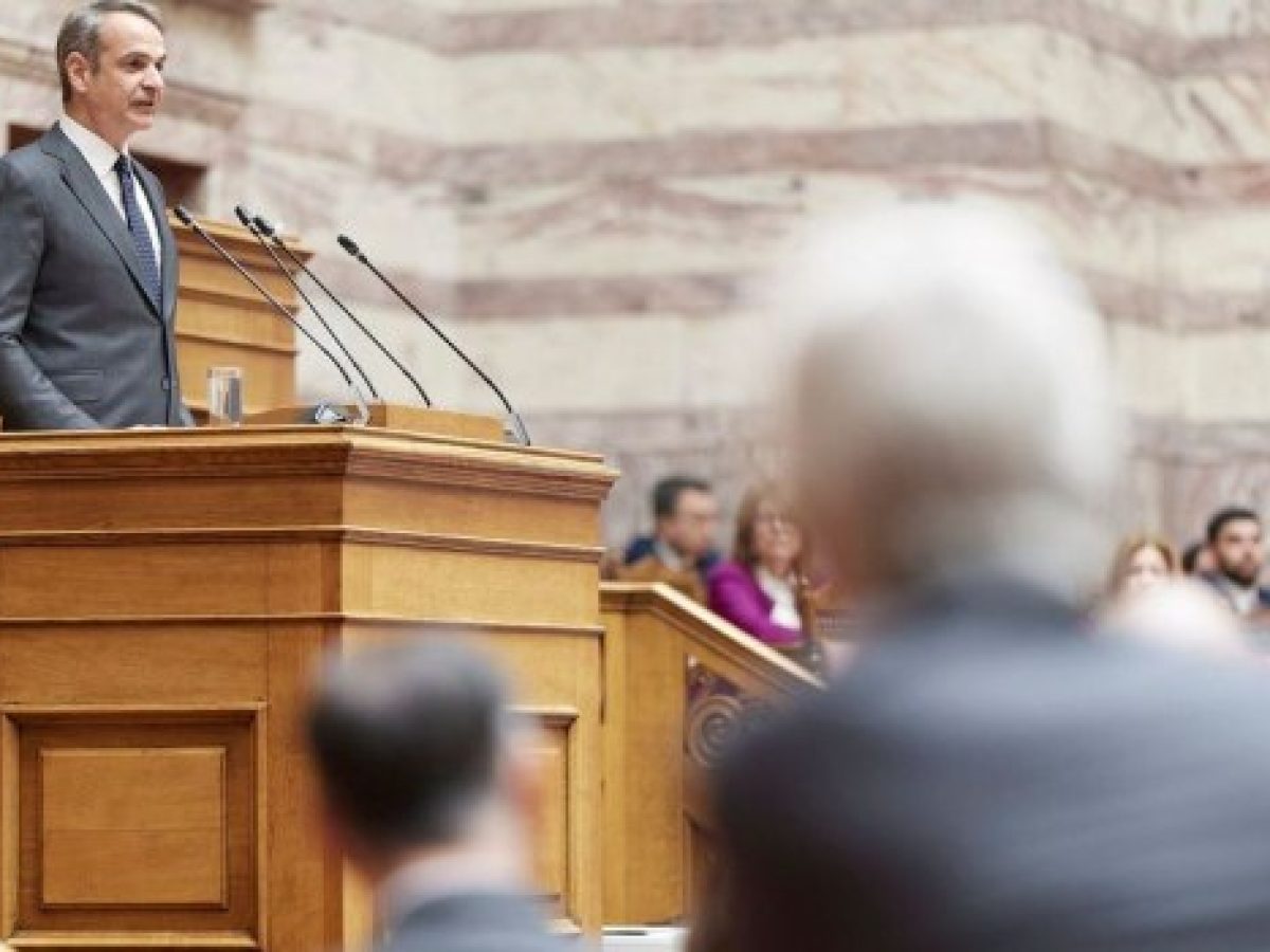 Κυβέρνηση: Φυγή προς… τη Μέση Ανατολή