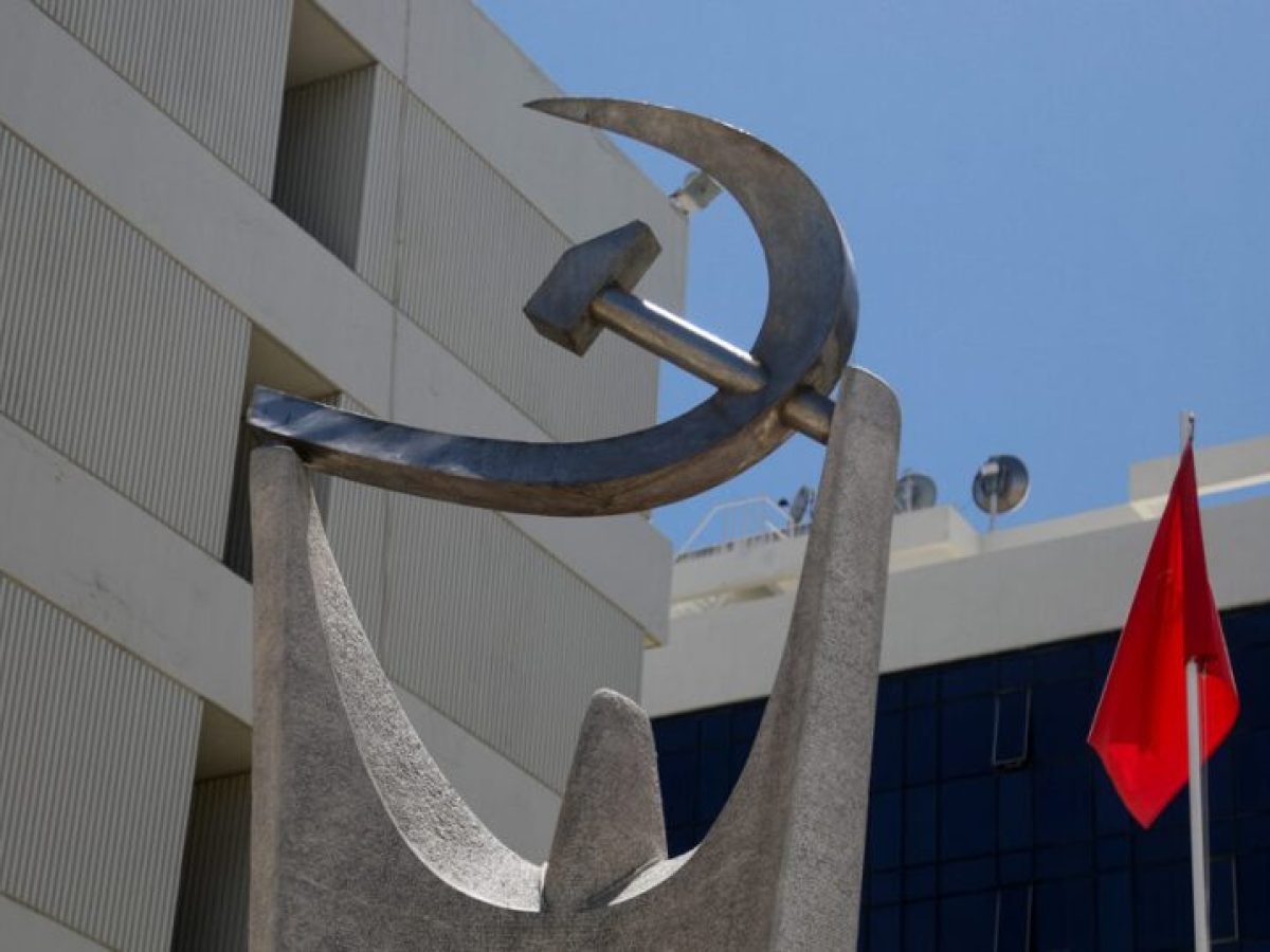 ΚΚΕ: Aνεπίτρεπτο κυβέρνηση και κράτος να συνεχίζουν τα παιχνίδια με τον πόνο των συγγενών