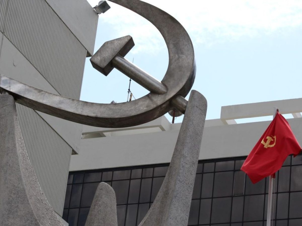 ΚΚΕ: Η κυβέρνηση της ΝΔ ανακοίνωσε άλλη μια αύξηση κοροϊδία στον κατώτατο μισθό