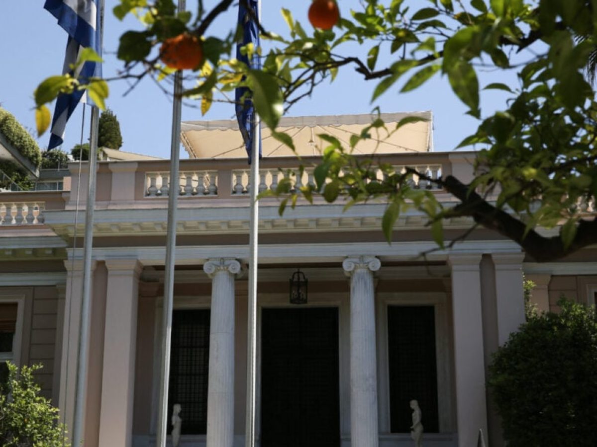 Κλείνει τη συζήτηση για πρόωρες εκλογές η κυβέρνηση: «Προέχει η σταθερότητα»