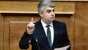 &Kappa;&omega;&nu;&sigma;&tau;&alpha;&nu;&tau;&iota;&nu;ό&pi;&omicron;&upsilon;&lambda;&omicron;&sigmaf;: &laquo;&Theta;έ&lambda;&omega; &lambda;ί&gamma;&omicron; &chi;&rho;ό&nu;&omicron;&raquo; &ndash; &Tau;&iota; &epsilon;ί&pi;&epsilon; &gamma;&iota;&alpha; &tau;&omicron; &pi;&omicron;&lambda;&iota;&tau;&iota;&kappa;ό &tau;&omicron;&upsilon; &mu;έ&lambda;&lambda;&omicron;&nu;