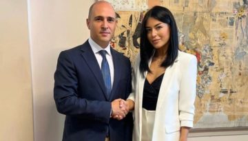 Κωνσταντίνος Μπογδάνος: Κατέθεσε αγωγή ύψους 500.000 ευρώ κατά της Αφροδίτης Λατινοπούλου