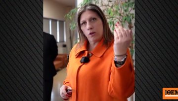 Κωνσταντοπούλου: Νέο σόου στα δικαστήρια της Λάρισας, «ελάτε λίγο μαζί μου, κοιτάξτε εμένα»: δείτε βίντεο