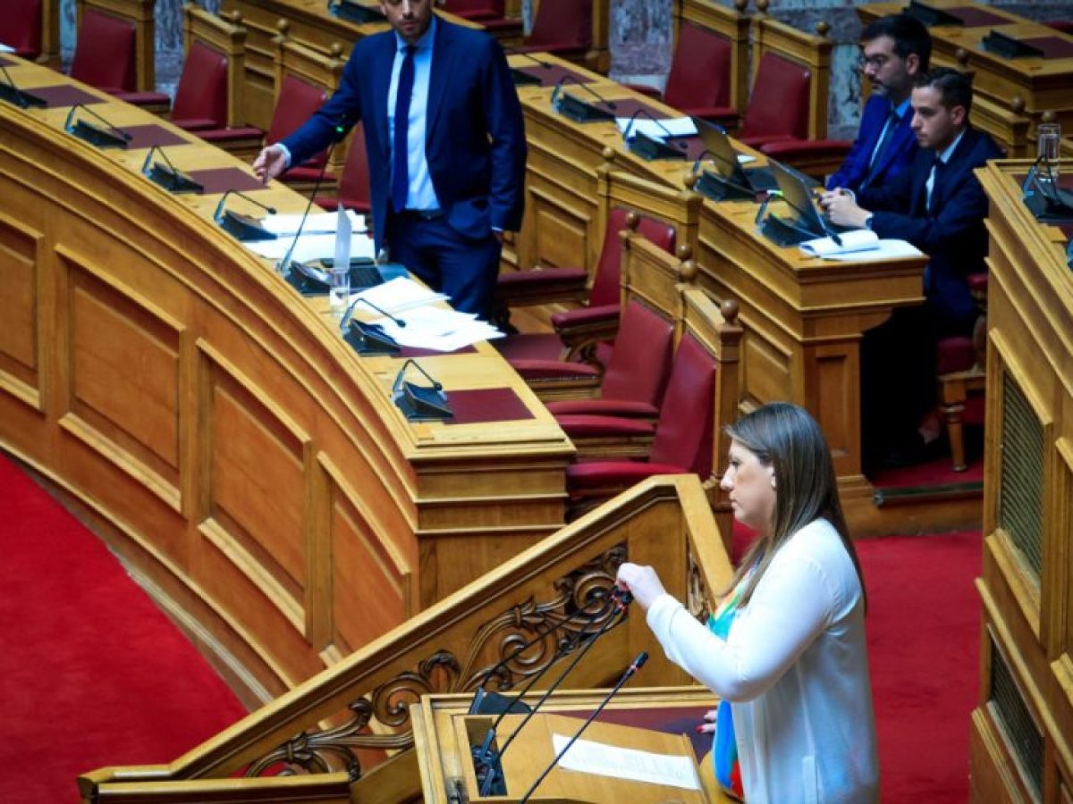 Κόντρα Κωνσταντοπούλου-Κυρανάκη για τα Τέμπη: «Έμφοβο και αξιοθρήνητο» το δικαστήριο – «Είσαι αυταρχική νάρκισσος»