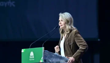 &Kappa;ό&nu;&tau;&rho;&alpha; &Sigma;&delta;&omicron;ύ&kappa;&omicron;&upsilon;-&Alpha;&pi;&omicron;&sigma;&tau;&omicron;&lambda;ά&kappa;&eta; &gamma;&iota;&alpha; &tau;&omicron;&upsilon;&sigmaf; &laquo;&pi;&epsilon;&lambda;ά&tau;&epsilon;&sigmaf;&raquo; &tau;&eta;&sigmaf; &Delta;&epsilon;&xi;&iota;ά&sigmaf;: &laquo;&Epsilon;&pi;&omicron;&chi;έ&sigmaf; &gamma;&epsilon;&rho;&mu;&alpha;&nu;&omicron;&tau;&sigma;&omicron;&lambda;&iota;ά&delta;&omega;&nu;&raquo; &ndash; &laquo;&Pi;&alpha;&nu;&iota;&kappa;ό&beta;&lambda;&eta;&tau;&eta; &kappa;&upsilon;&beta;&epsilon;&rho;&nu;&eta;&tau;&iota;&kappa;ή &pi;&rho;&omicron;&pi;&alpha;&gamma;ά&nu;&delta;&alpha;&raquo;