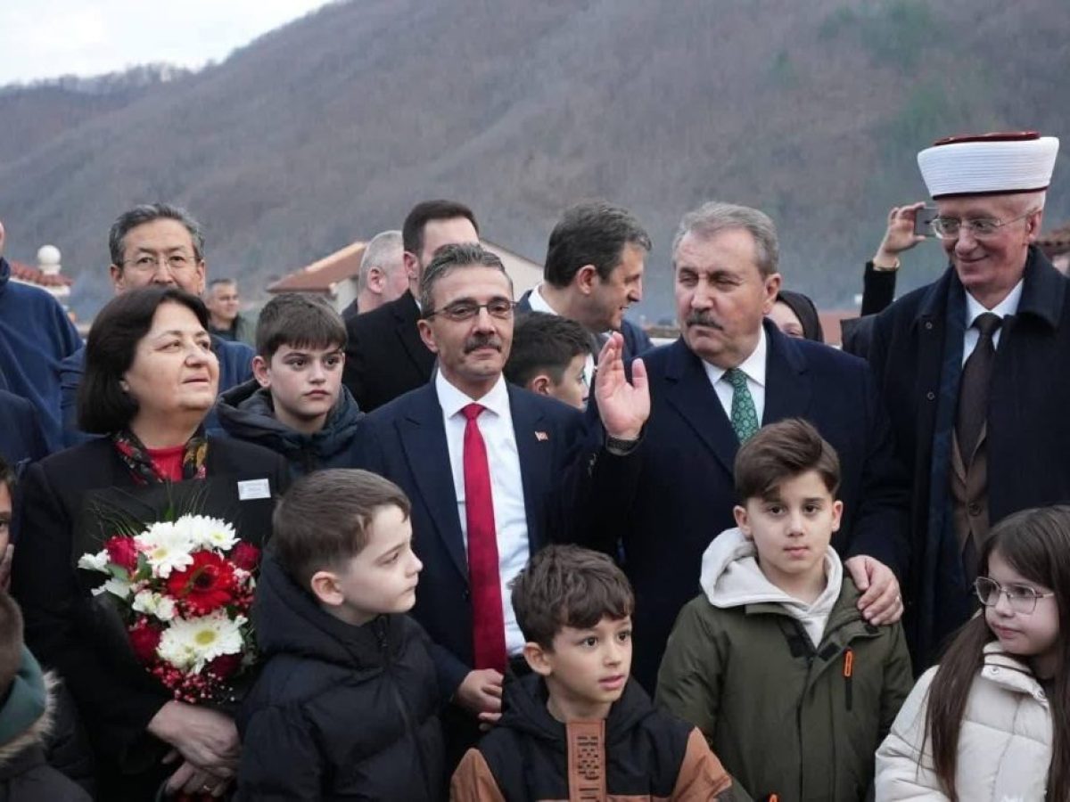 «Κράτος εν κράτει» στη Θράκη! Η επίσκεψη Ντεστιτζί στον Εχίνο και τα ερωτήματα προς την Αθήνα