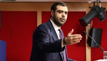 Μαρινάκης: «Πολλές δεκαετίες πίσω ο πρόεδρος του ΠΑΣΟΚ»