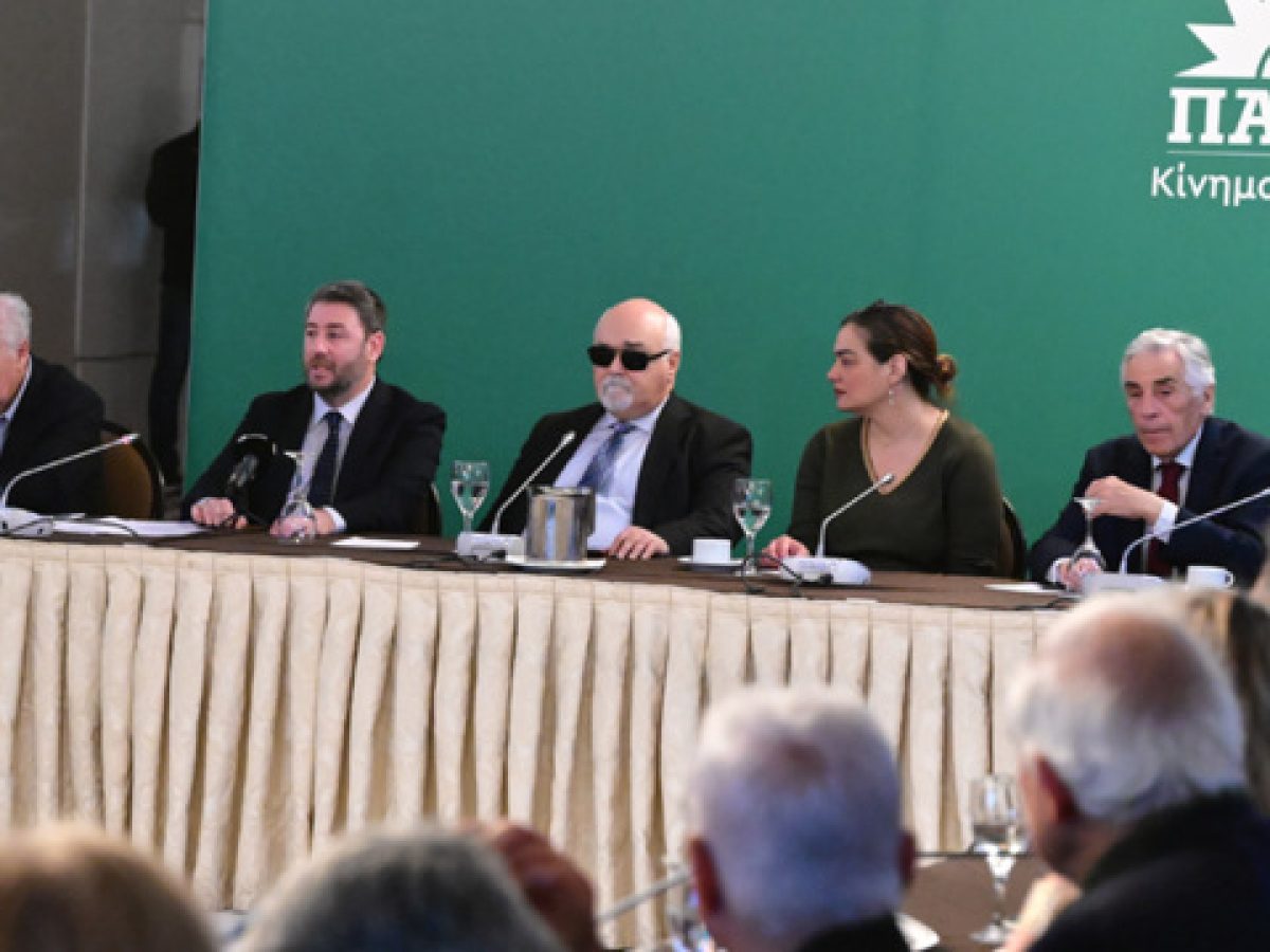 Με αιχμές για Δούκα, Γερουλάνο, Χριστοδουλάκη στην πρεμιέρα διεύρυνσης με Πελεγρίνη ο Ανδρουλάκης: «Στο ΠΑΣΟΚ δεν υπάρχου
